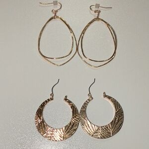 Elegant Gold-toned Hoop Earrings Set